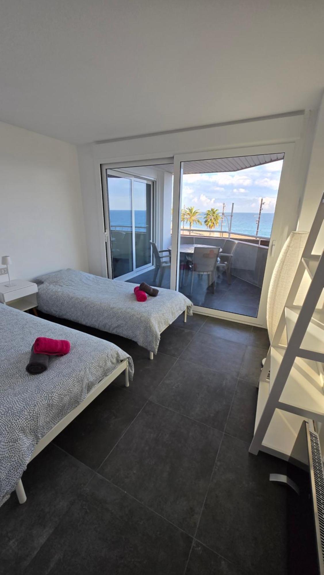 Apartments Paradise Lloret Lloret de Mar Exteriör bild
